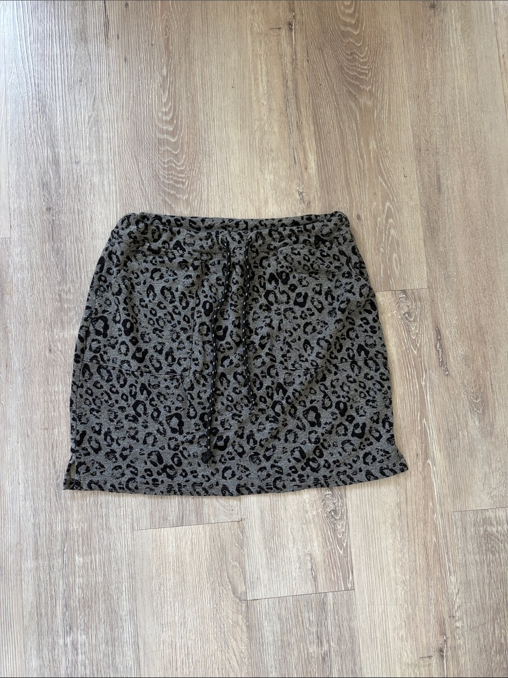 Sundry Gray Leopard Print Mini Skirt